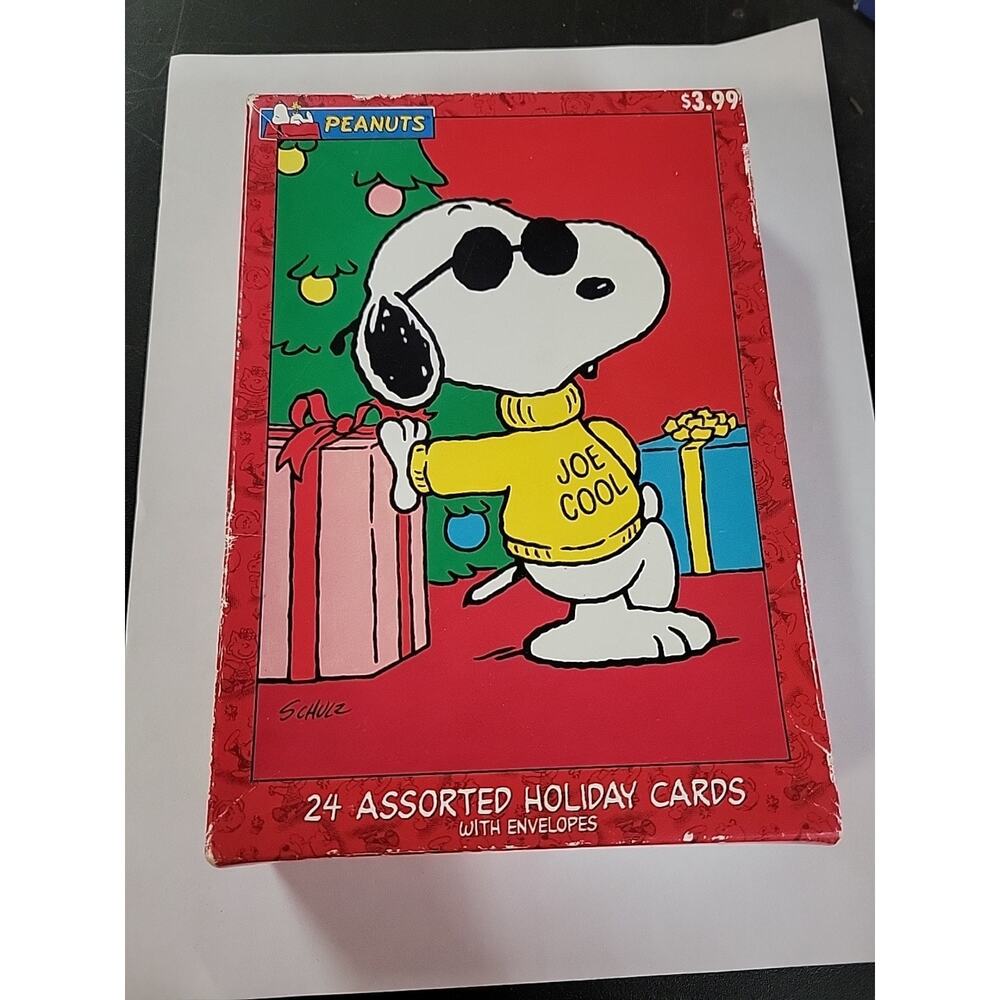 Lot Of 21 Joe Cool Peanuts Snoopy Holiday Christmas Cards In Box